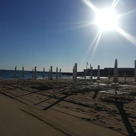 Flore's House Ostuni 빌라노바 디 오스투니